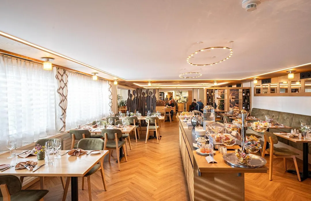 Restaurant & Hotel Frohsinn-1